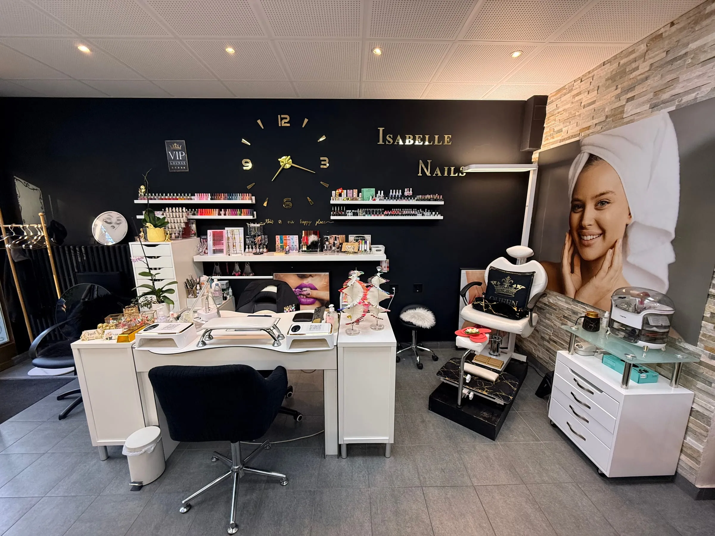 Espace onglerie Isabelle Nails chez Look Deluxe aux Eaux-Vives